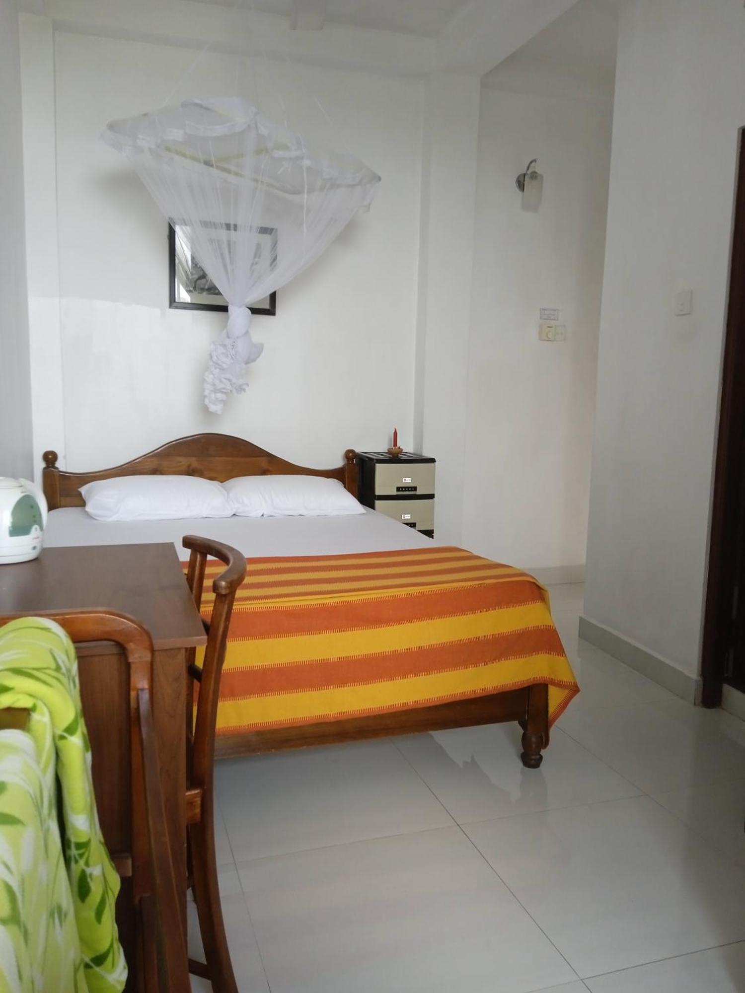 Alex Home Stay Kandy Exterior photo